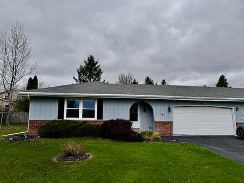 W158N10163 Shoshone Ct, Germantown, WI 53022 - #: 1916359