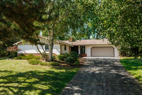 Photo of 15685 Brojan Dr, Brookfield, WI 53122 (MLS # 1972119)