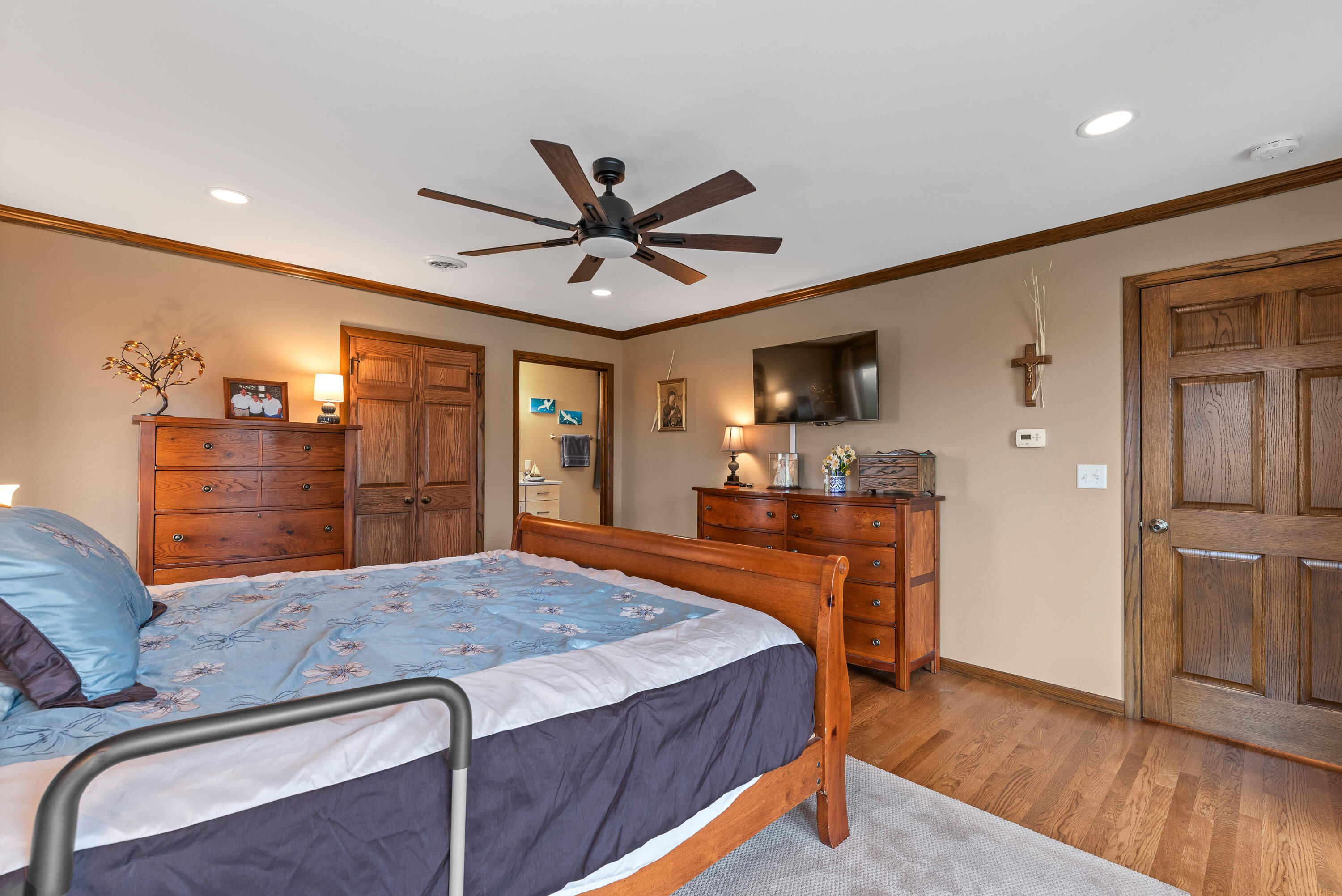 Fredonia, Wisconsin 53021, United States, 4 Bedrooms Bedrooms, ,3 BathroomsBathrooms,Residential,Pending,112652