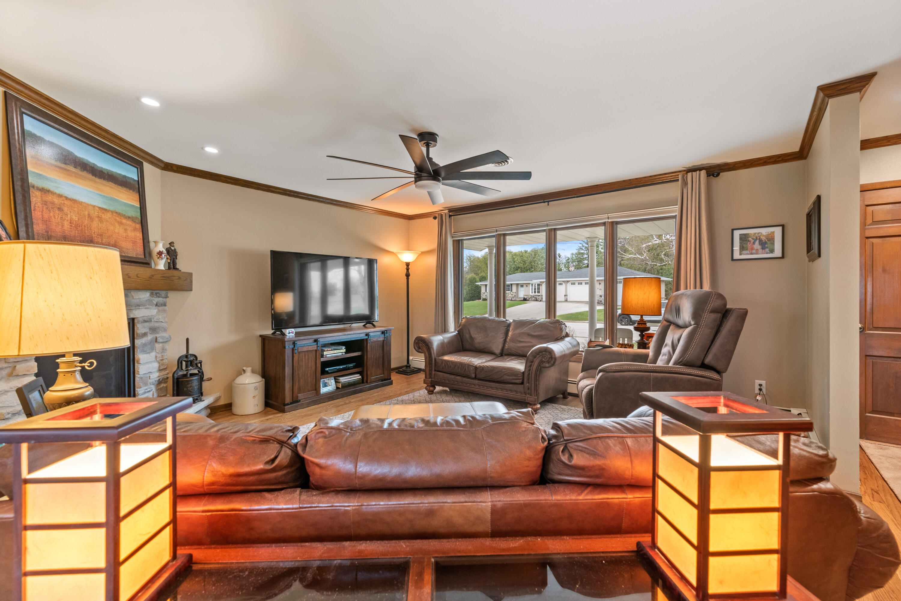 Fredonia, Wisconsin 53021, United States, 4 Bedrooms Bedrooms, ,3 BathroomsBathrooms,Residential,Pending,112652