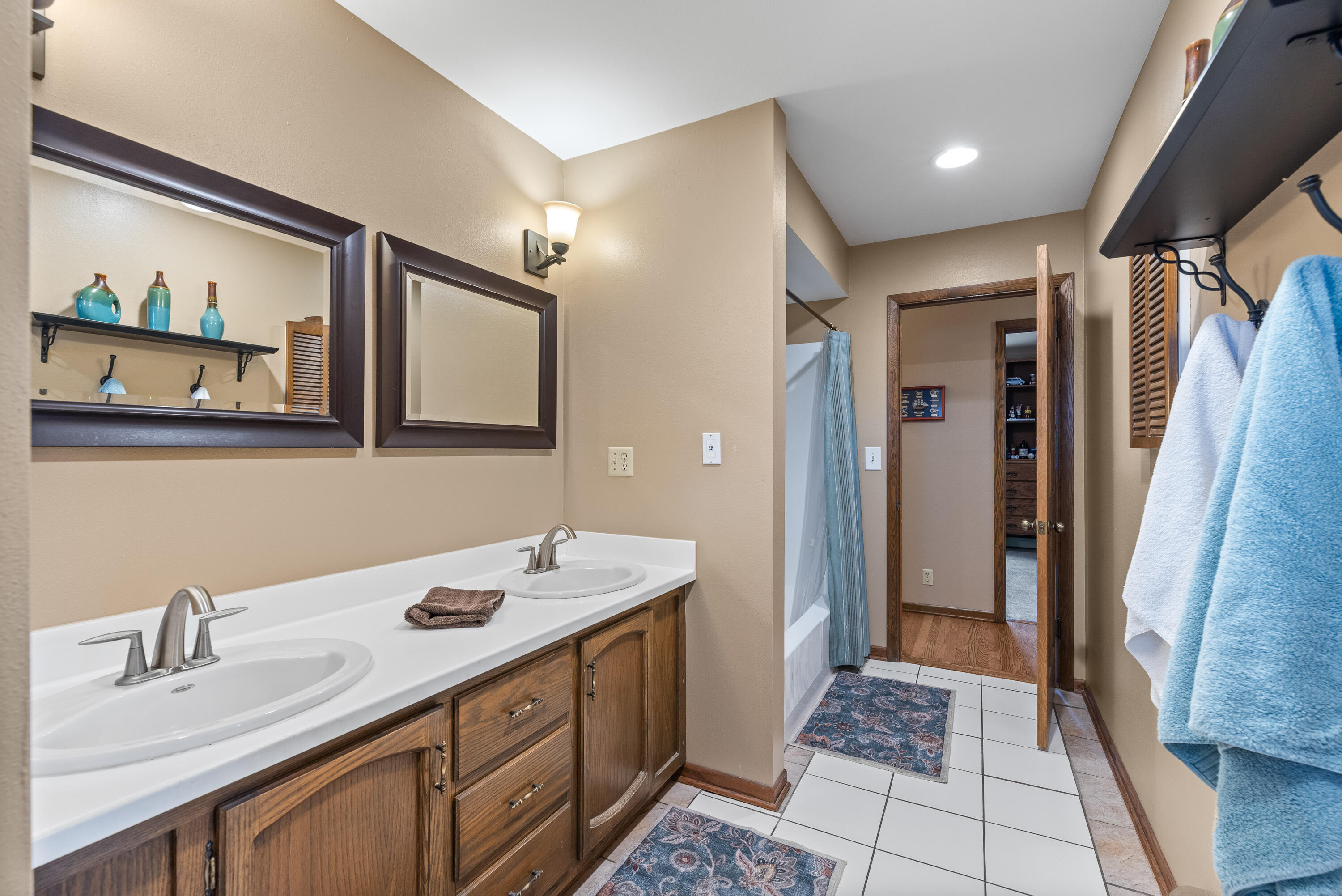 Fredonia, Wisconsin 53021, United States, 4 Bedrooms Bedrooms, ,3 BathroomsBathrooms,Residential,Pending,112652