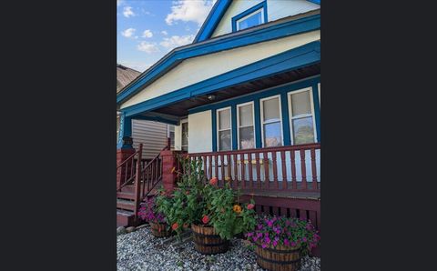 Photo of 2417 N Pierce St, Milwaukee, WI 53212 (MLS # 1939366)