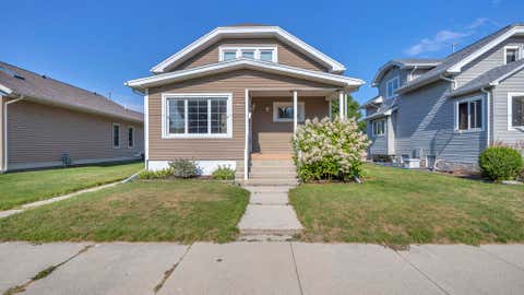 Photo of 2410 S 10th St, Sheboygan, WI 53081 (MLS # 1974852)