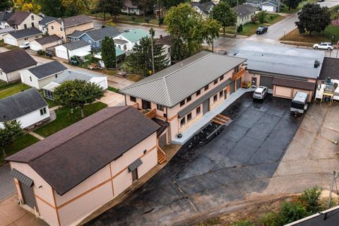 Photo of 1613 Chase St, La Crosse, WI 54601 (MLS # 1940998)