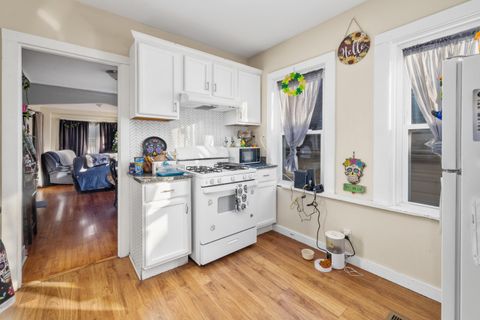 Photo of 1311 S 14th St, Milwaukee, WI 53204 (MLS # 1943043)