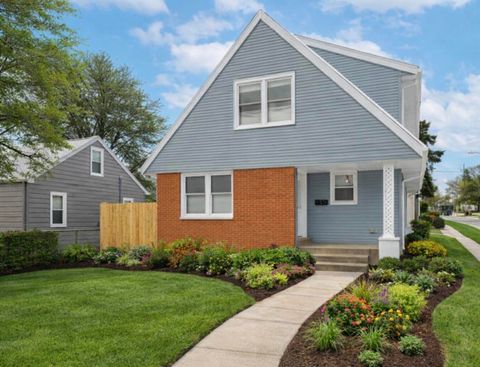 Photo of 5957 N 64th St, Milwaukee, WI 53218 (MLS # 1954043)