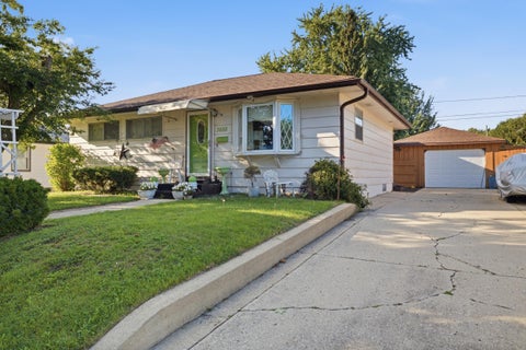 Photo of 3688 E Klieforth Ave, Cudahy, WI 53110 (MLS # 1983126)