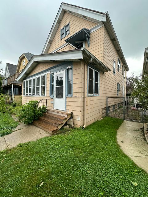 Photo of 3441 N Pierce St, Milwaukee, WI 53212 (MLS # 1936285) Photo of 3441 N Pierce St, Milwaukee, WI 53212 (MLS # 1936285)