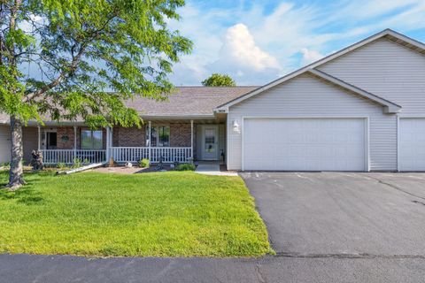 Photo of 4224 Kirkwood Ct, Sheboygan, WI 53081 (MLS # 1968003)