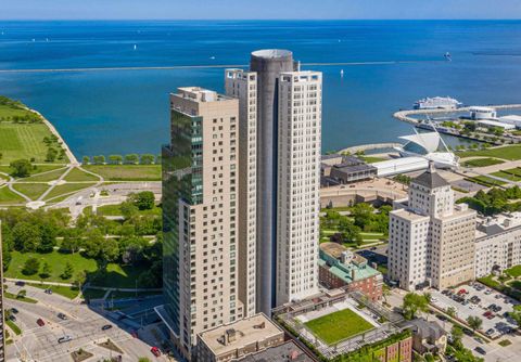 Photo of 923 E Kilbourn Ave, Milwaukee, WI 53202 (MLS # 1964887)