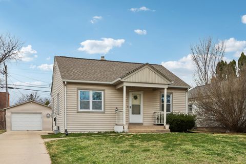 Photo of 3471 N 92nd St, Milwaukee, WI 53222 (MLS # 1956048)