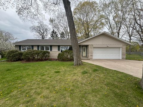 Photo of N50W16323 Pin Oak Ct, Menominee, WI 53051 (MLS # 1960531)