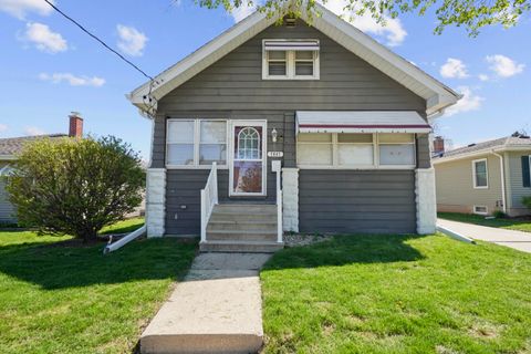 Photo of 7607 39th St, Kenosha, WI 53142 (MLS # 1960275)
