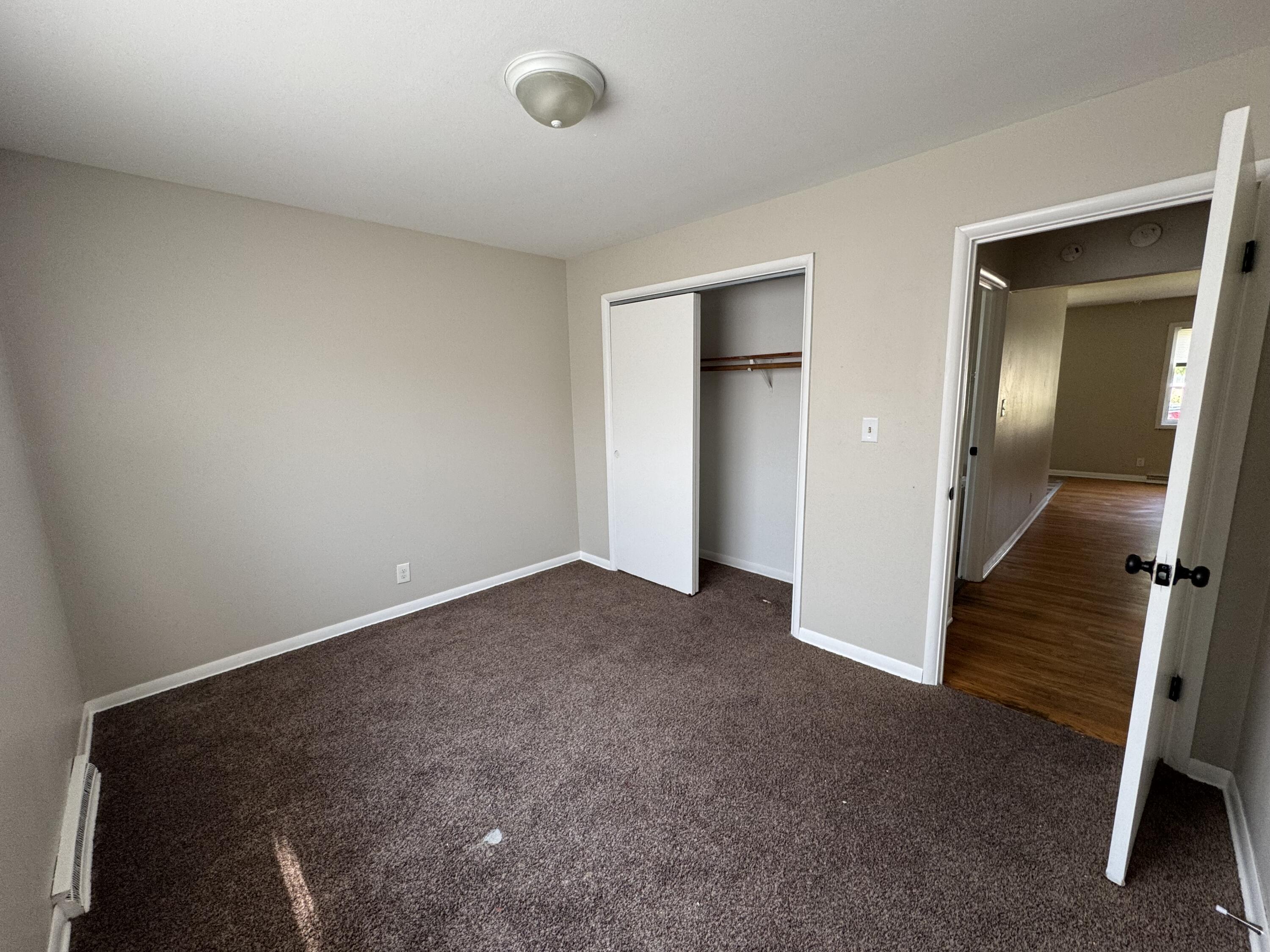 Milwaukee, Wisconsin 53225, United States, 2 Bedrooms Bedrooms, ,1 BathroomBathrooms,Residential,Active,104492