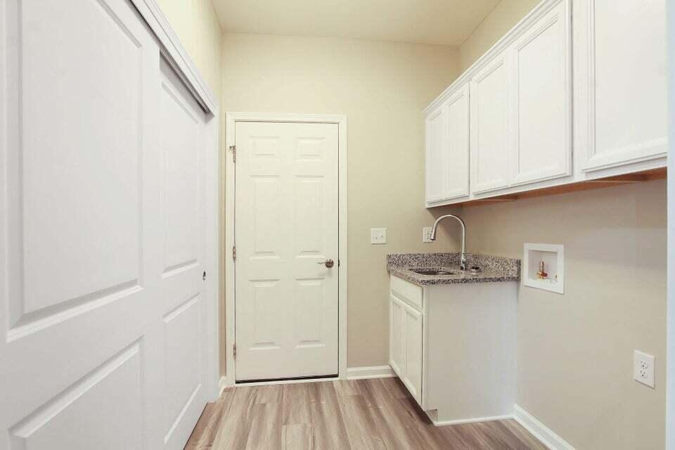 Twin Lakes, Wisconsin 53181, United States, 2 Bedrooms Bedrooms, ,2 BathroomsBathrooms,Residential,Active,96013