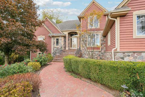 Photo of 1382 Cedarton Pkwy, Cedarburg, WI 53024 (MLS # 1941445)
