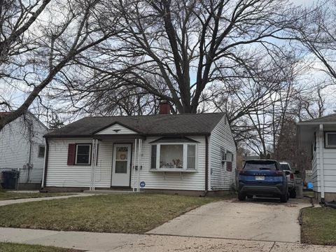 Photo of 5037 N 48th St, Milwaukee, WI 53218 (MLS # 1957118)