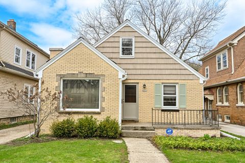 Photo of 2631 N 68th St, Wauwatosa, WI 53213 (MLS # 1956290)