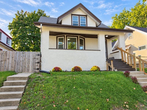 Photo of 929 S 56th St, West Allis, WI 53214 (MLS # 1985430)