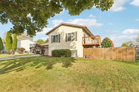 Photo of 415 Amparo St, Elkhorn, WI 53121 (MLS # 1939785)