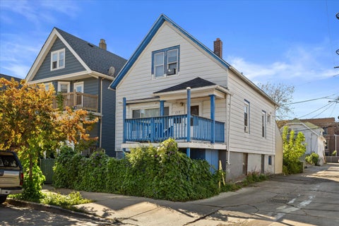 Photo of 2319 S 17th St, Milwaukee, WI 53215 (MLS # 1983937)