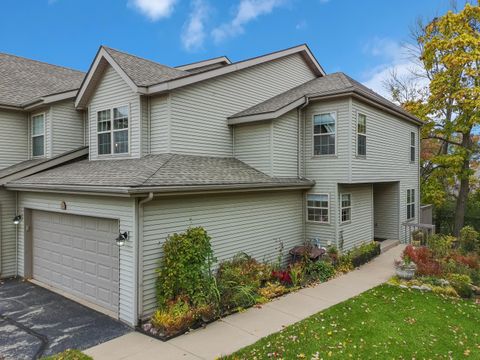 Photo of 500 Edwards Blvd, Lake Geneva, WI 53147 (MLS # 1941947)