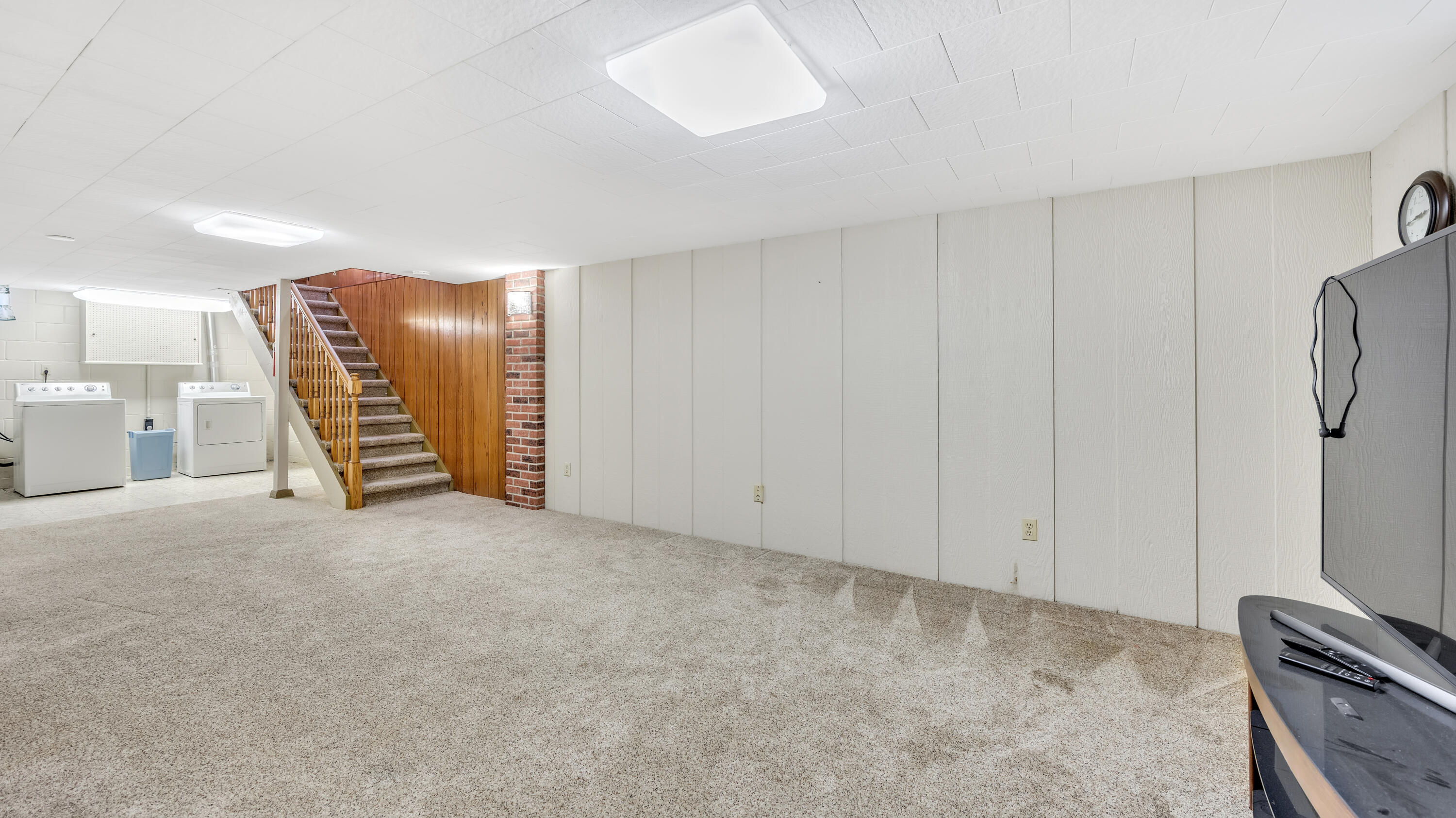 Sheboygan Falls, Wisconsin 53085, United States, 2 Bedrooms Bedrooms, ,2 BathroomsBathrooms,Residential,Active,252509