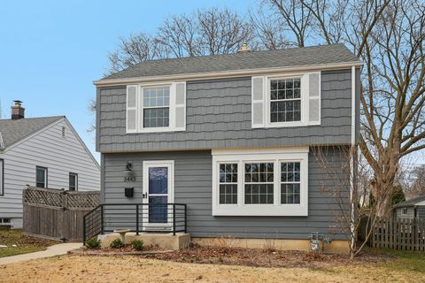 Photo of 3443 S Adams Ave, Milwaukee, WI 53207 (MLS # 1954848)