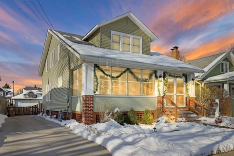 Photo of 7334 26th Ave, Kenosha, WI 53143 (MLS # 1945518)