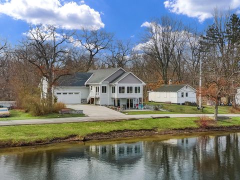 Photo of W1143 Lake Dr, Genoa City, WI 53128 (MLS # 1957372)