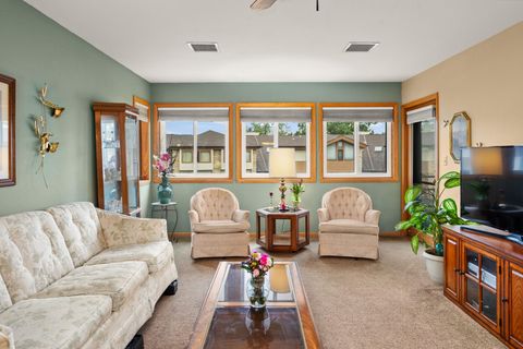 Photo of N89W16301 Main St, Menomonee Falls, WI 53051 (MLS # 1931728)