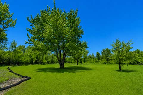 Photo of 2516 W Range Line Ter, Mequon, WI 53092 (MLS # 1964428)