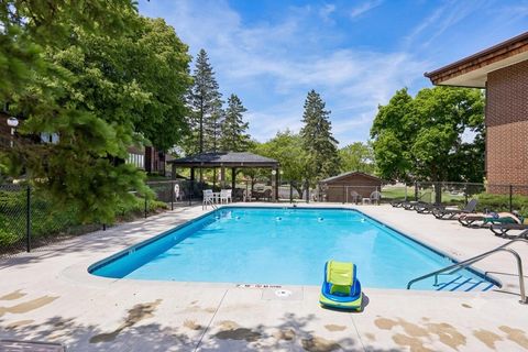 Photo of N85W15700 Ridge Rd, Menomonee Falls, WI 53051 (MLS # 1969777)
