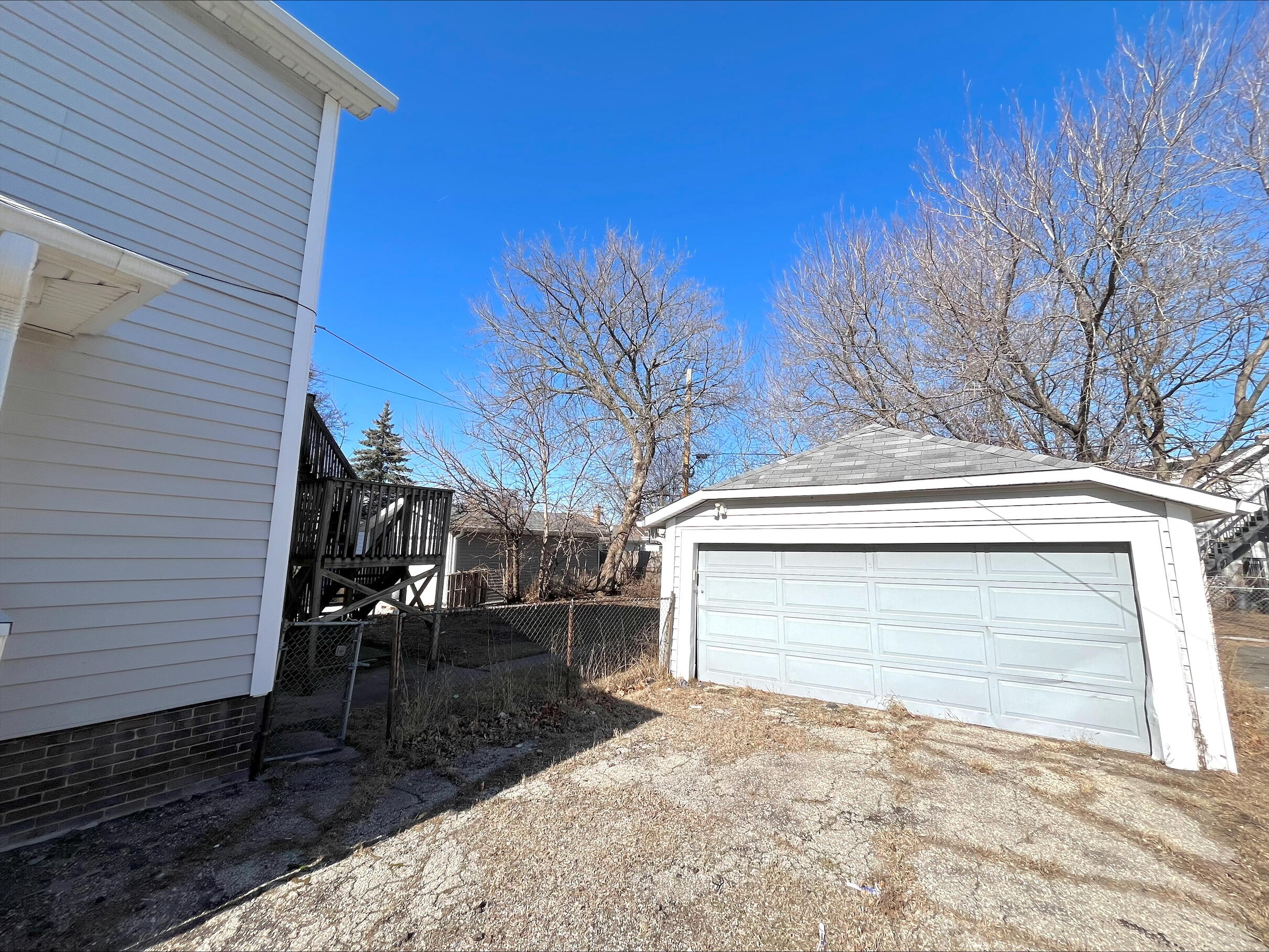 Kenosha, Wisconsin 53140, United States, 4 Bedrooms Bedrooms, ,2 BathroomsBathrooms,Residential,Pending,6386