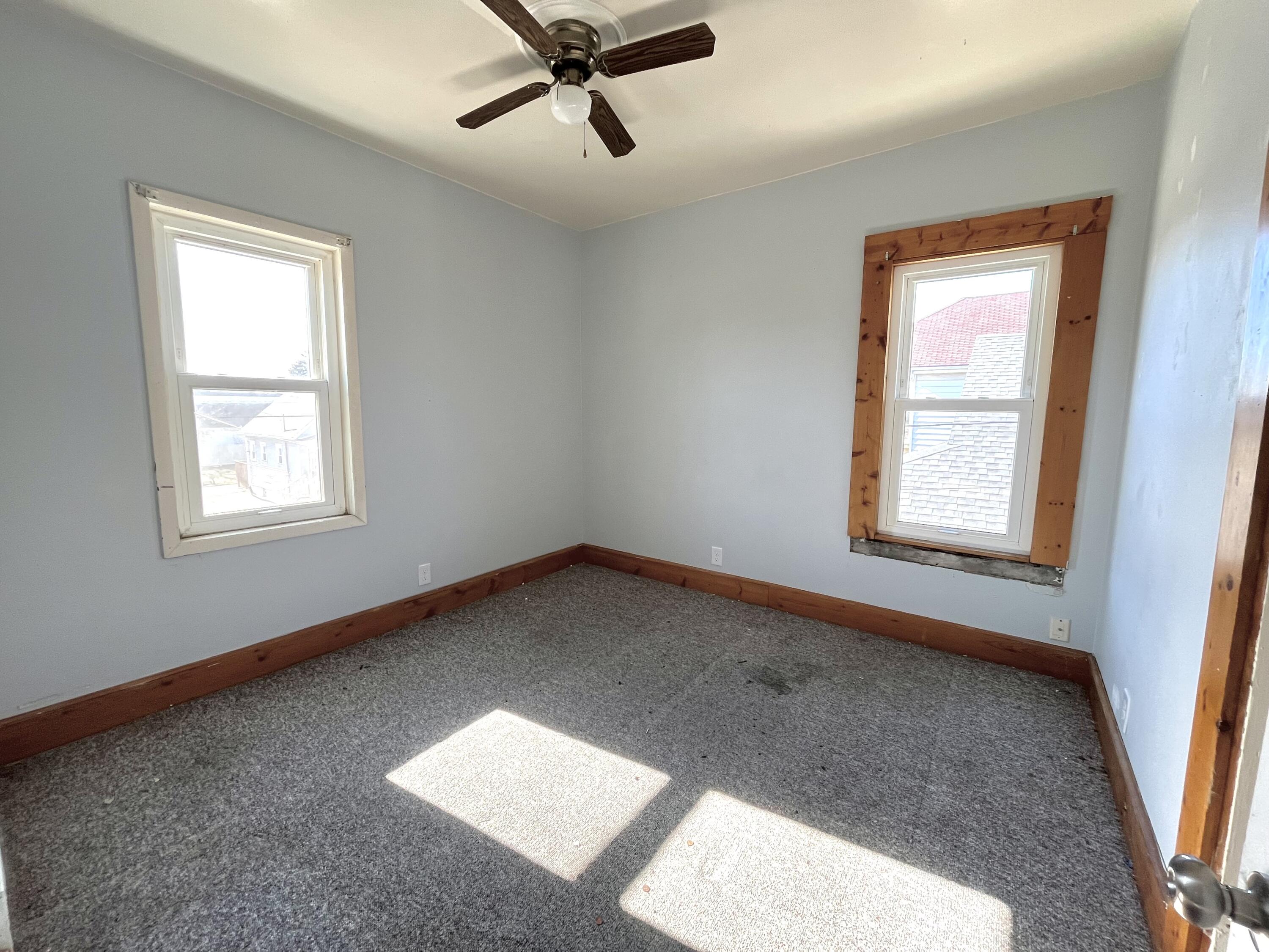 Kenosha, Wisconsin 53140, United States, 4 Bedrooms Bedrooms, ,2 BathroomsBathrooms,Residential,Pending,6386