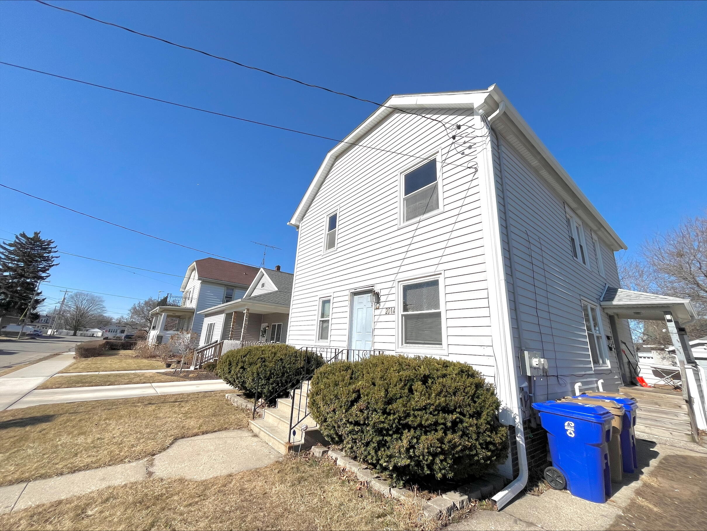 Kenosha, Wisconsin 53140, United States, 4 Bedrooms Bedrooms, ,2 BathroomsBathrooms,Residential,Pending,6386