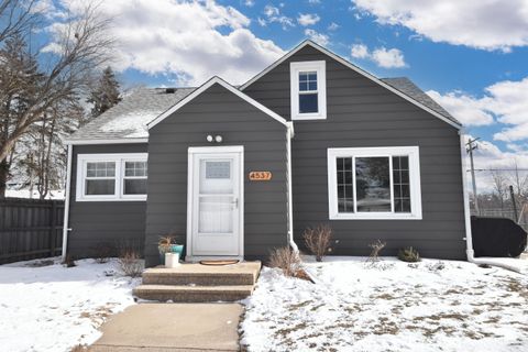 Photo of 4537 33rd Ave, Kenosha, WI 53144 (MLS # 1949776)