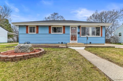 Photo of 8126 W Glen Ave, Milwaukee, WI 53218 (MLS # 1955987)