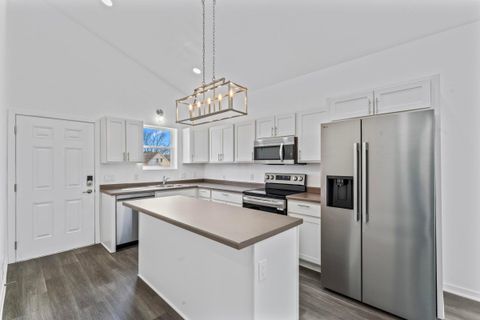 Photo of 2438 N 38th St, Milwaukee, WI 53210 (MLS # 1944232)