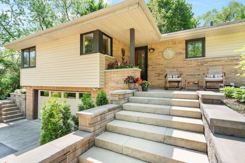 Photo of 11702 N Silver Ave, Mequon, WI 53097 (MLS # 1907625)