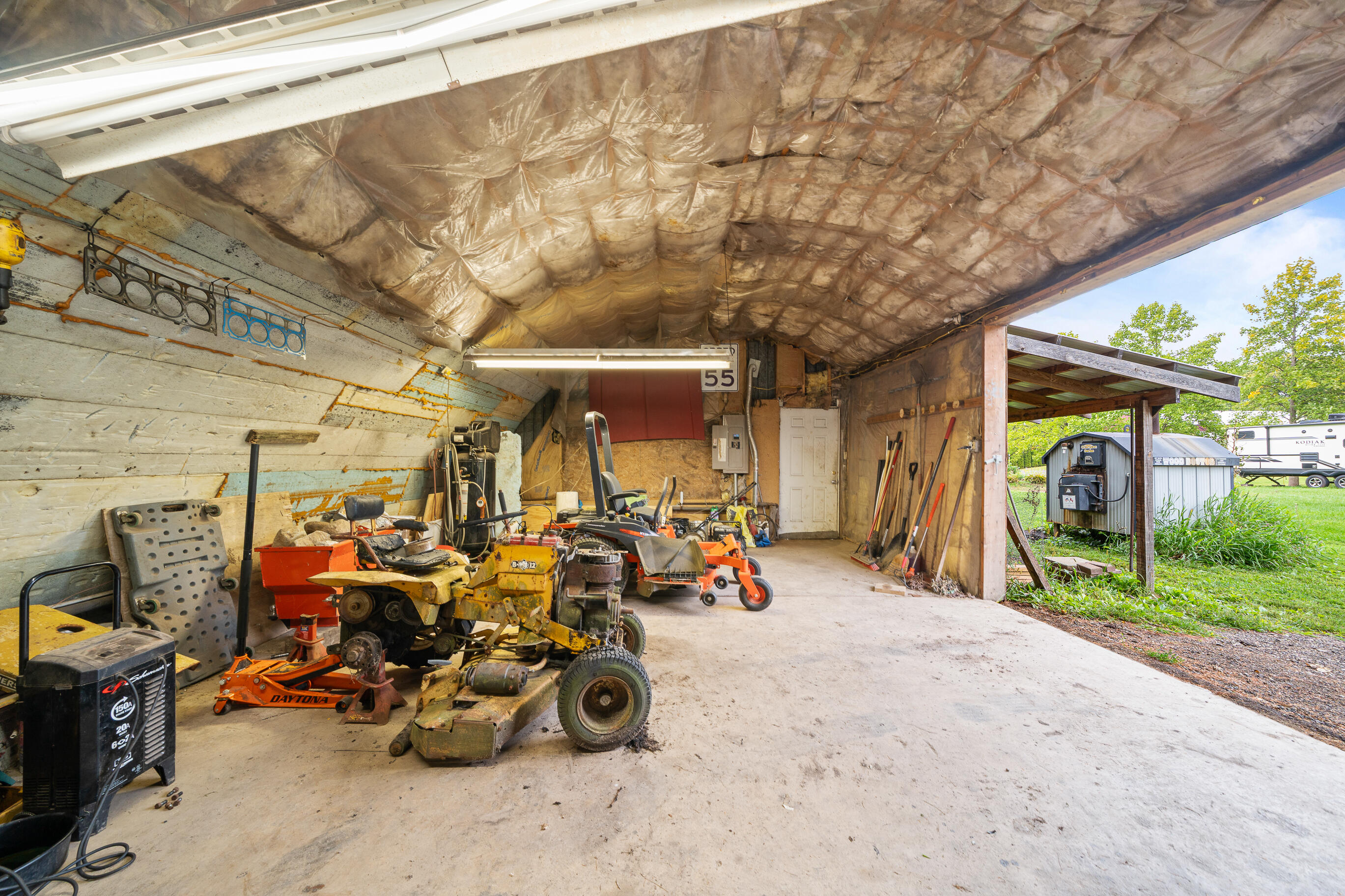 Walworth, Wisconsin 53184, United States, 3 Bedrooms Bedrooms, ,2 BathroomsBathrooms,Residential,Active,204714