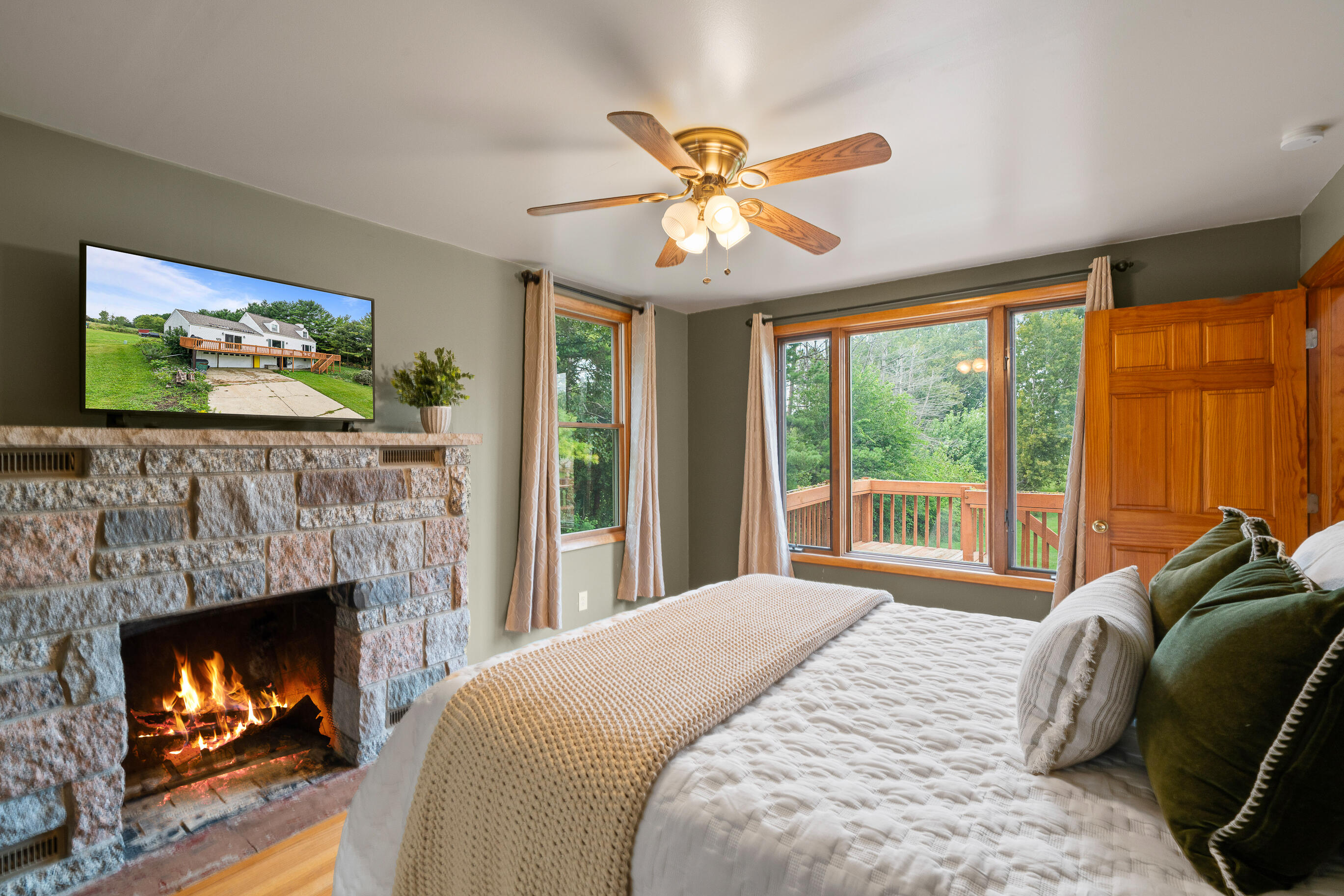 Walworth, Wisconsin 53184, United States, 3 Bedrooms Bedrooms, ,2 BathroomsBathrooms,Residential,Active,204714