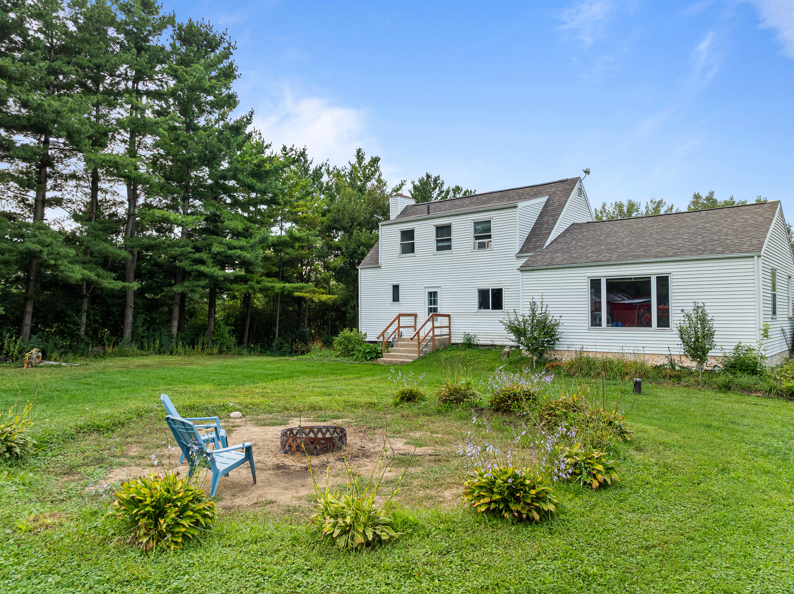 Walworth, Wisconsin 53184, United States, 3 Bedrooms Bedrooms, ,2 BathroomsBathrooms,Residential,Active,204714