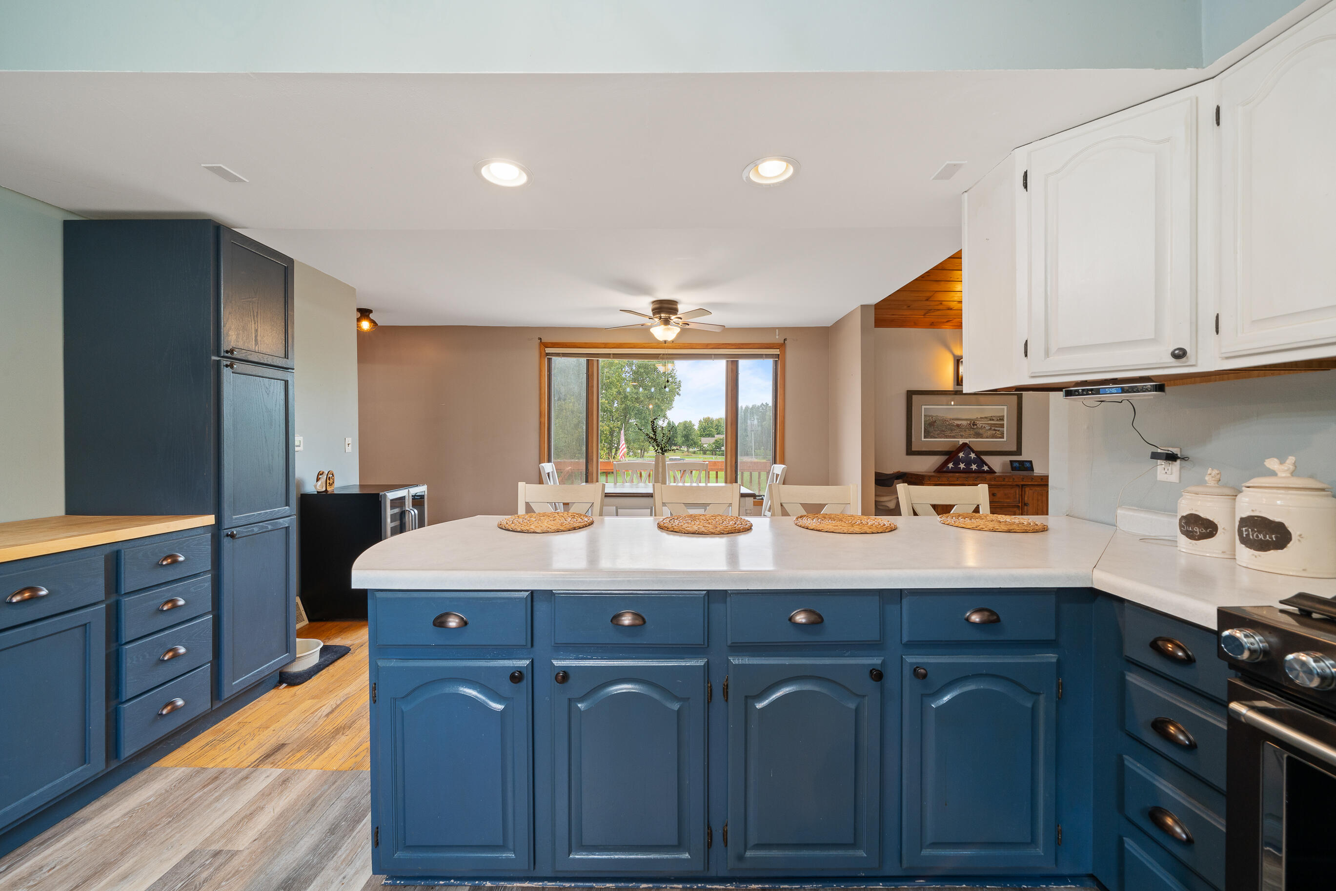 Walworth, Wisconsin 53184, United States, 3 Bedrooms Bedrooms, ,2 BathroomsBathrooms,Residential,Active,204714