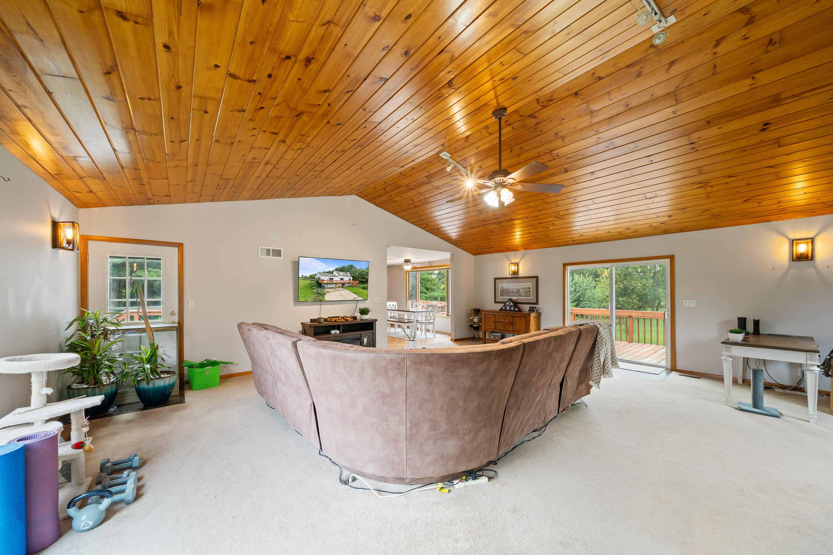 Walworth, Wisconsin 53184, United States, 3 Bedrooms Bedrooms, ,2 BathroomsBathrooms,Residential,Active,204714