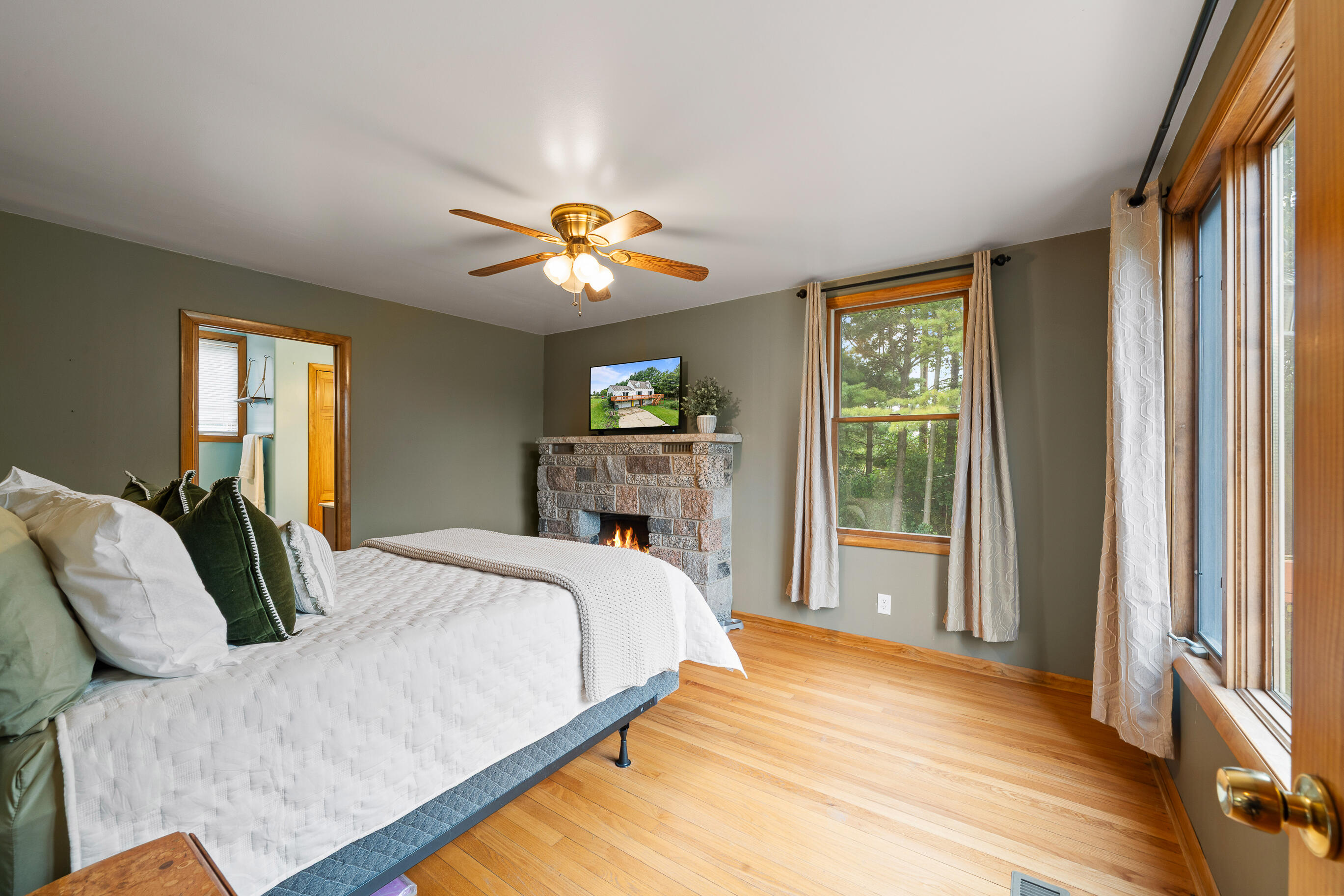 Walworth, Wisconsin 53184, United States, 3 Bedrooms Bedrooms, ,2 BathroomsBathrooms,Residential,Active,204714