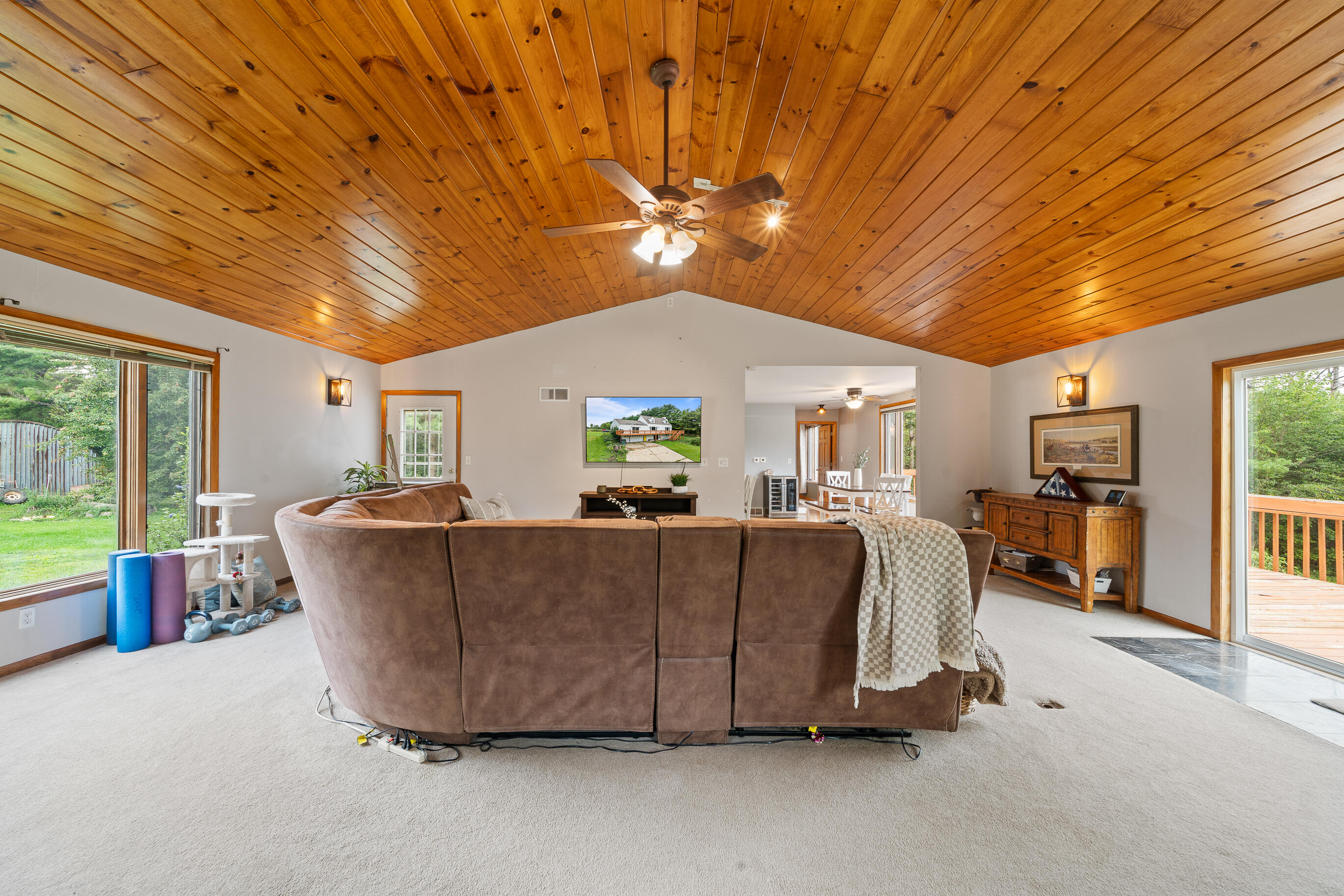 Walworth, Wisconsin 53184, United States, 3 Bedrooms Bedrooms, ,2 BathroomsBathrooms,Residential,Active,204714