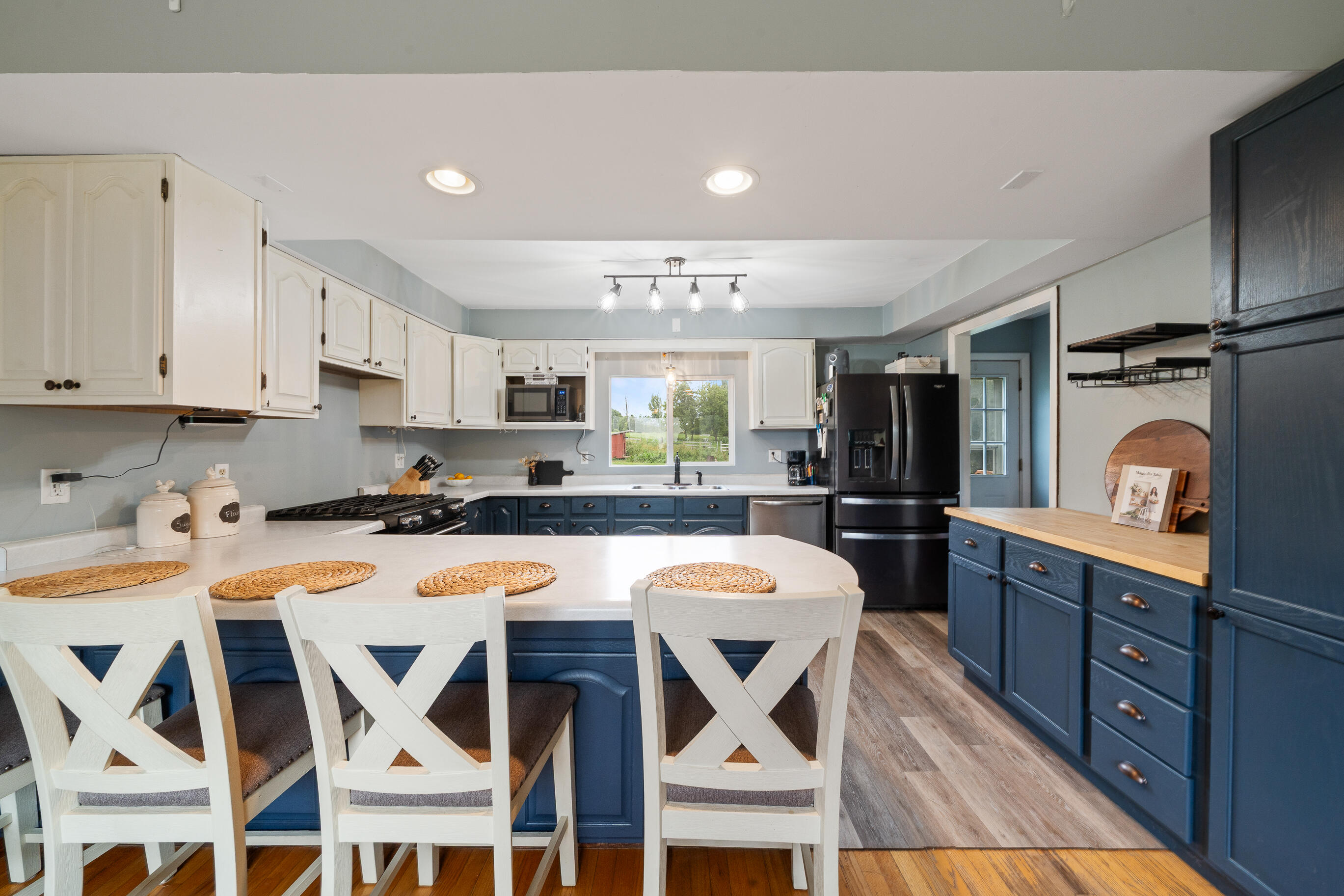 Walworth, Wisconsin 53184, United States, 3 Bedrooms Bedrooms, ,2 BathroomsBathrooms,Residential,Active,204714