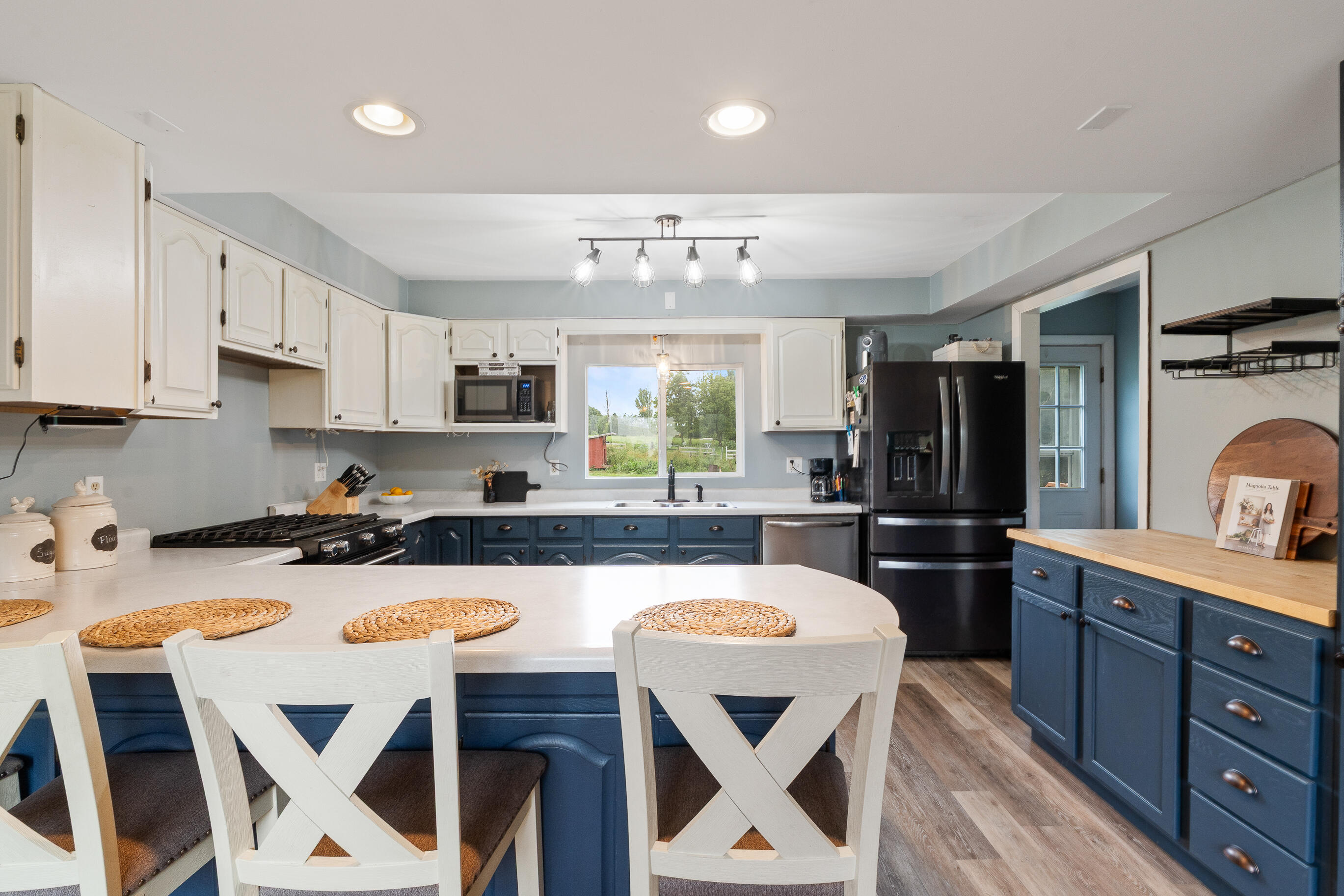 Walworth, Wisconsin 53184, United States, 3 Bedrooms Bedrooms, ,2 BathroomsBathrooms,Residential,Active,204714