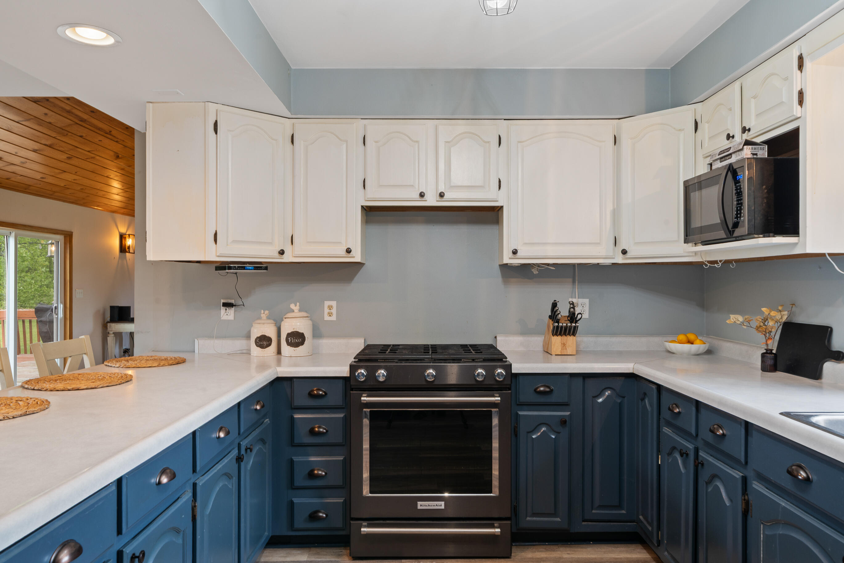 Walworth, Wisconsin 53184, United States, 3 Bedrooms Bedrooms, ,2 BathroomsBathrooms,Residential,Active,204714